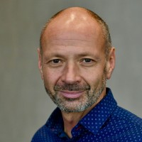 High Level Communication, Eric de Hennin